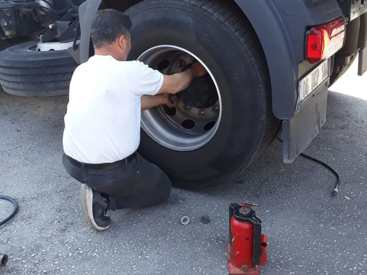 Çamoluk Oto Lastikçi